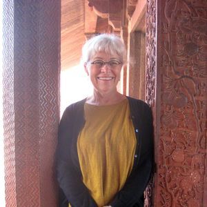 Meet your Posher, Cynthia